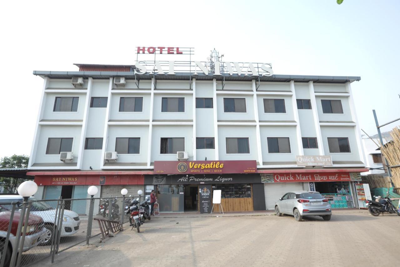 Hotel Sai Niwas Lonavala Kültér fotó