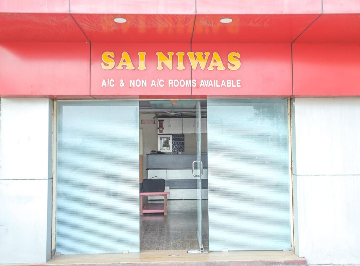 Hotel Sai Niwas Lonavala Kültér fotó