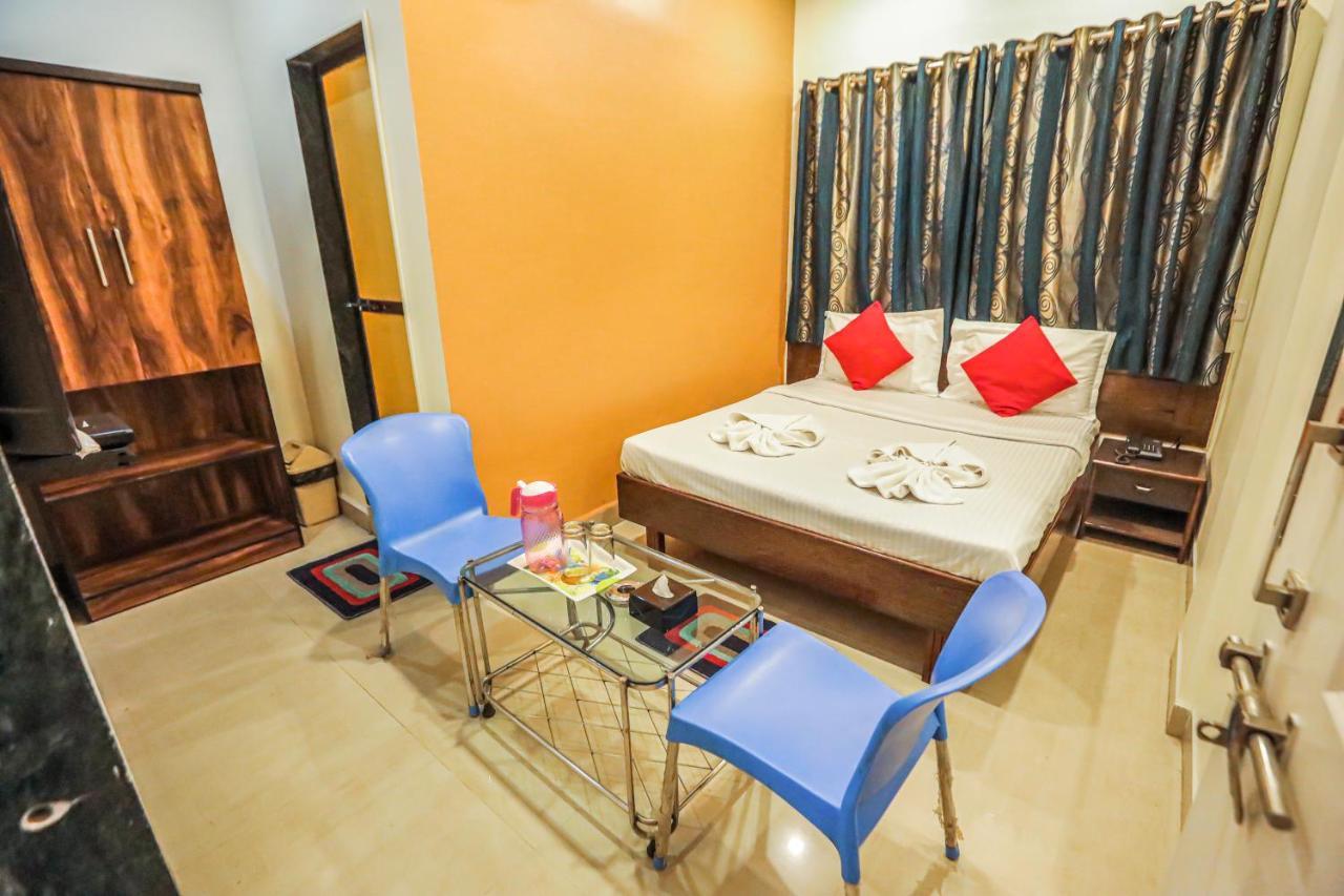 Hotel Sai Niwas Lonavala Kültér fotó